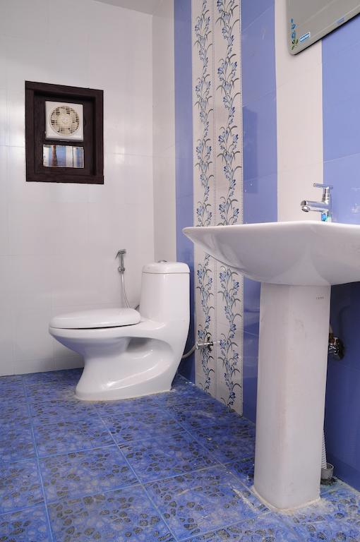 Vaishnav Tours Hotel Alappuzha Room photo